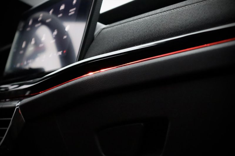 Škoda Octavia 4 Combi 1.5 TSI 110 kW - fotka 42 z 49