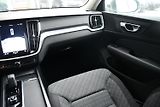 Volvo V60 2.0B4 LED NAV TAŽNÉ - náhled 9