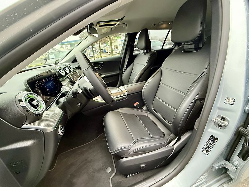 Mercedes-Benz Třídy C (2025) 220 d 4MATIC kombi - fotka 14 z 41