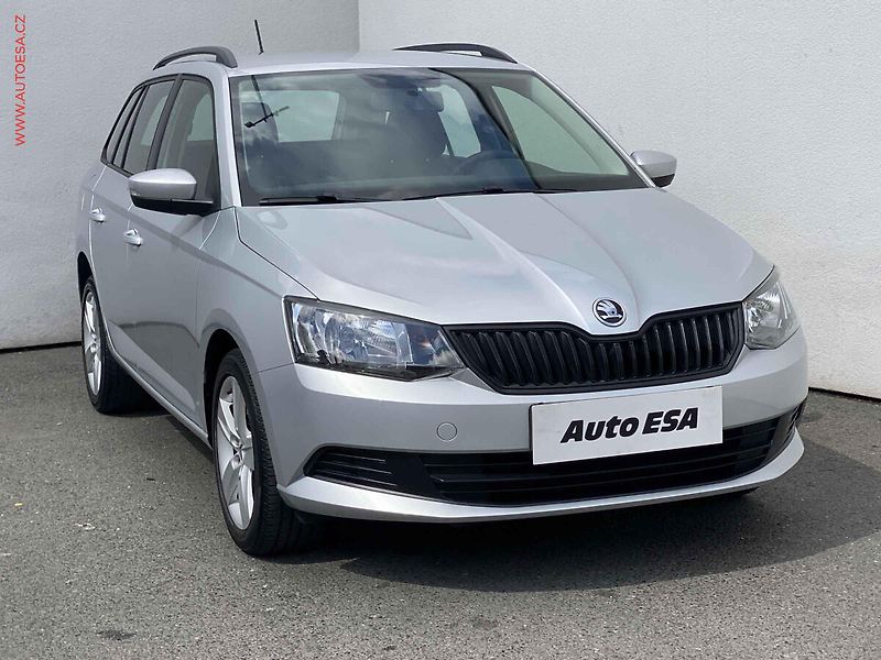 Škoda Fabia (2017) 1.0 TSi, Active, park.čidla - fotografie inzerátu