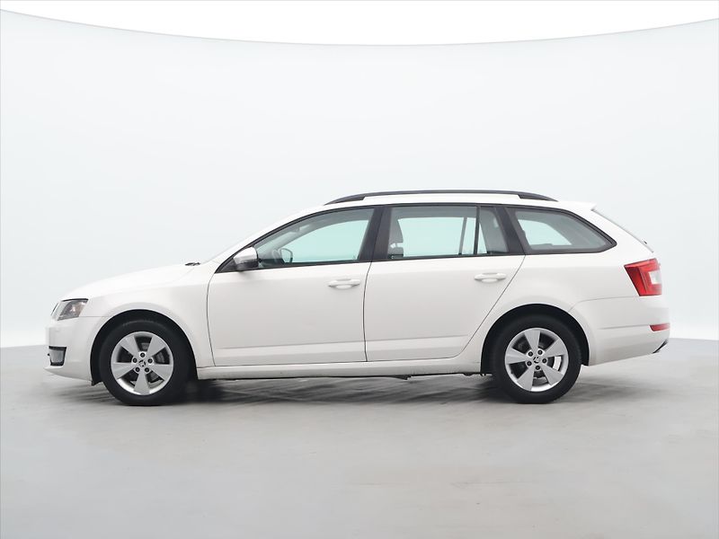 Škoda Octavia 1,6 TDI 81kW Style CZ Xenon - fotka 3 z 27