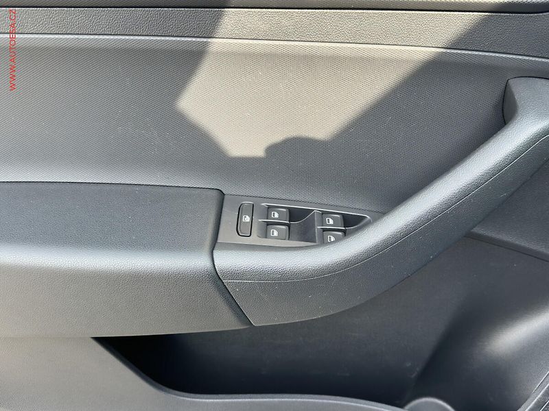 Škoda Rapid (2015) 1.2TSi, STK3/28 - fotka 11 z 17