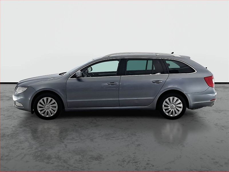 Škoda Superb (2012) Comfort 2.0 TDI, Tempomat - fotka 3 z 15
