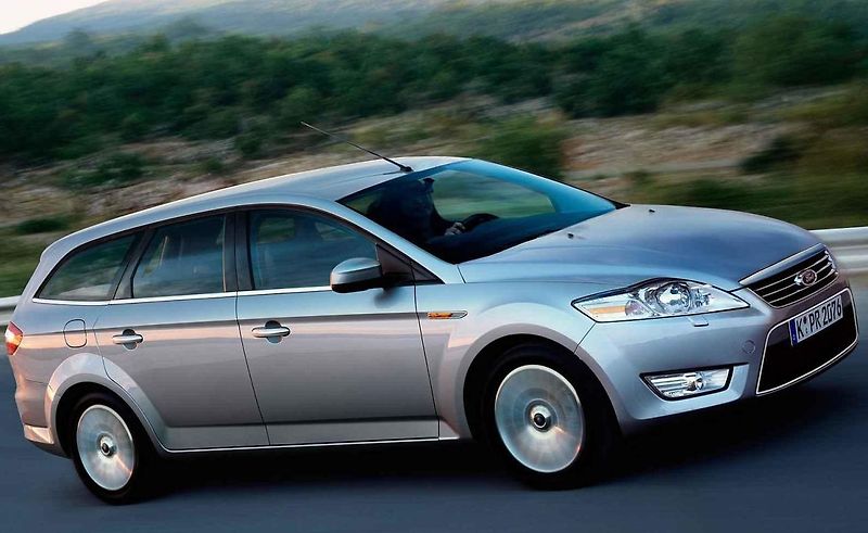 Tentokrát jsem otestoval dvanáctiletý kombík Honda Accord