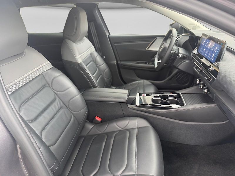 Citroën C5 X (2025) 1.2 130k EAT8 Plus - fotka 14 z 15