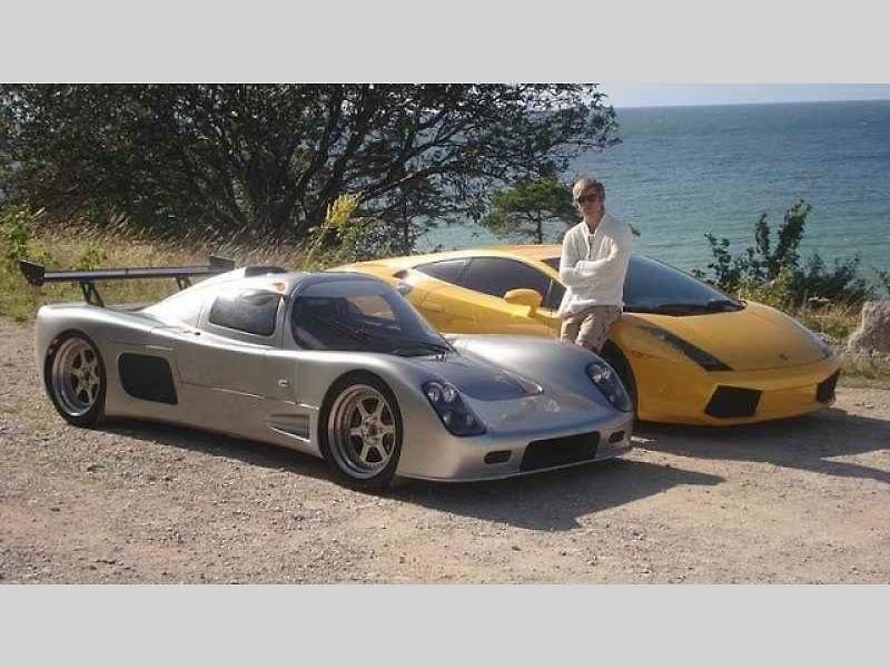 Jon Olsson a jeho hračky.