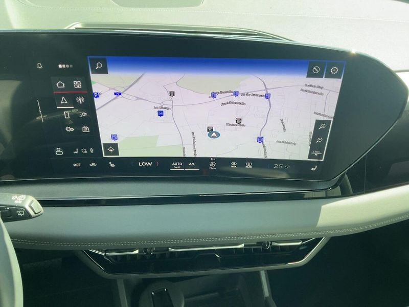 Audi Q6 e-tron 185kW S-Line Matrix 360 Kůže - fotka 11 z 13