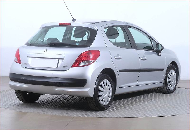 Peugeot 207 (2010) 1.4 HDI, nová STK, rezervace - fotka 5 z 16