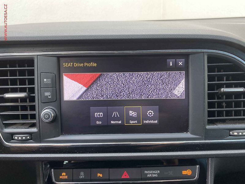 Seat Leon (2017) 1.8 TSi, FR, LED, navi, +kola - fotka 18 z 19