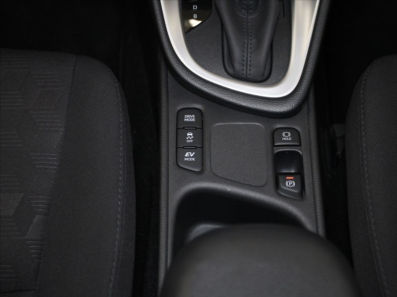 Mazda 2 Hybrid 1,5 HEV Centre-Line 12 690km - fotka 14 z 21