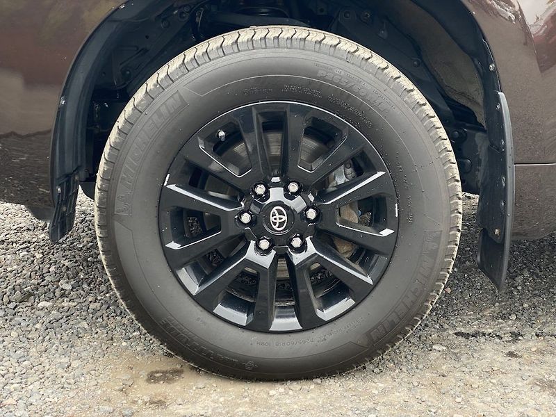 Toyota Land Cruiser 2.8D, ČR, Executive, DPH, 4x4 - fotka 10 z 27