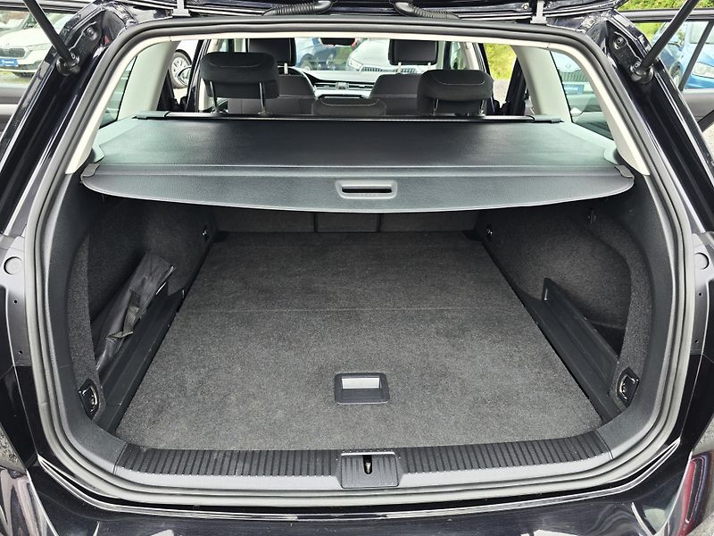 Volkswagen Passat 2.0TDI 110KW DSG BUSINESS ČR! - fotka 20 z 40