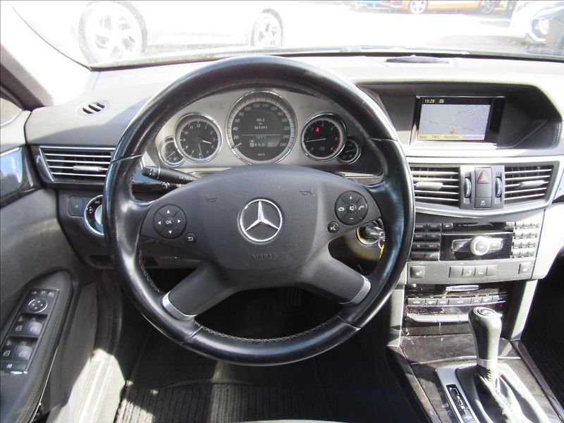 Mercedes-Benz Třídy E 2,1 E 250 CDI 150kW Avantgarde - fotka 12 z 38