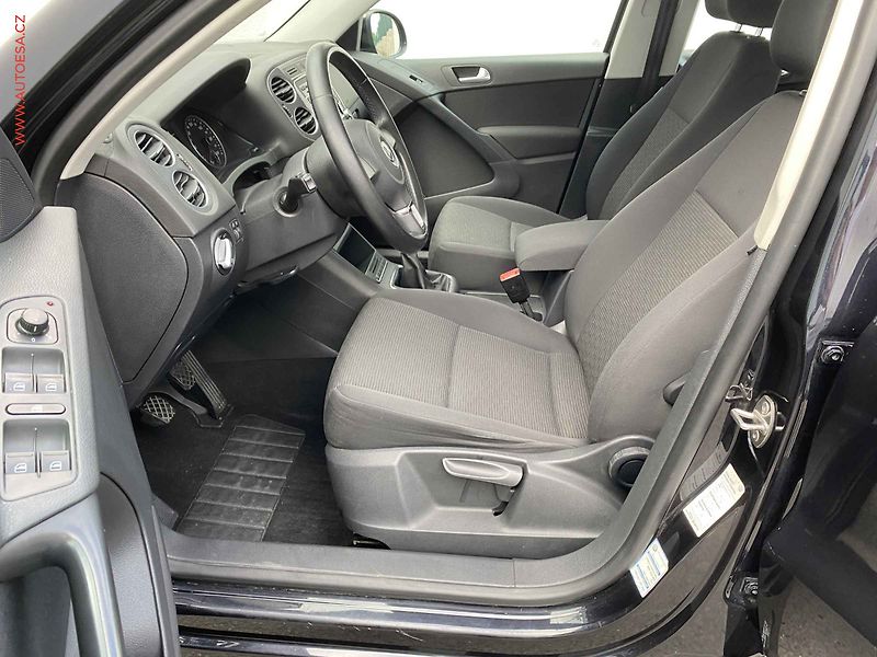 Volkswagen Tiguan (2011) 1.4TSi, ČR, AAC - fotka 9 z 18
