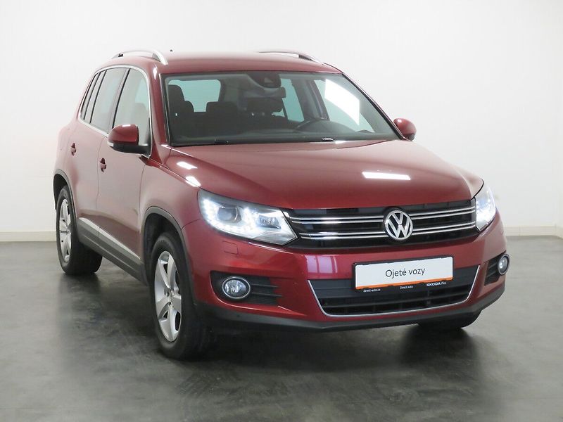 Volkswagen Tiguan - fotka 8 z 26