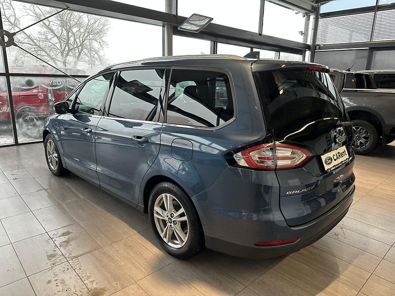 Ford Galaxy Titanium 2.5i HEV 190k aut. - fotka 2 z 30