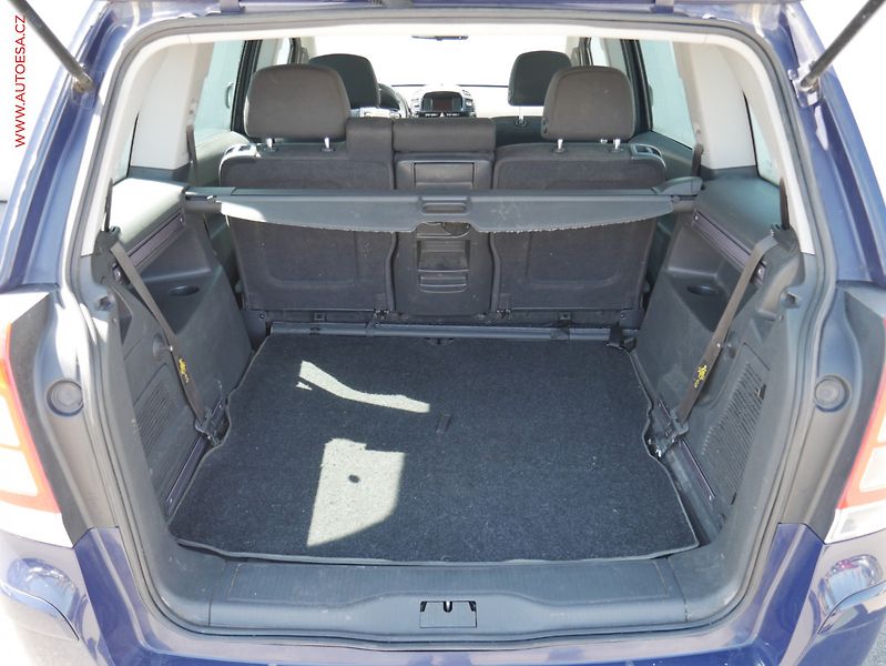 Opel Zafira (2012) 1.7CDTi, AC, temp, tažné - fotka 7 z 20