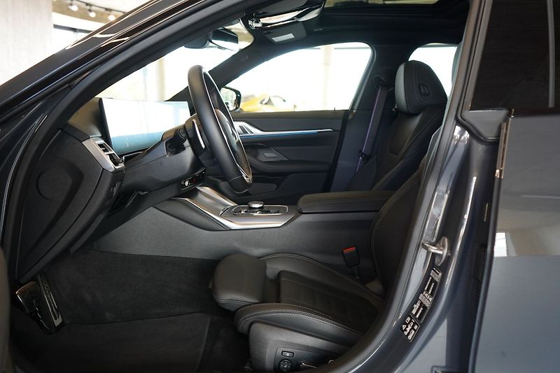 BMW Řada 4 430d xDrive Gran Coupé, Tažné - fotka 19 z 48