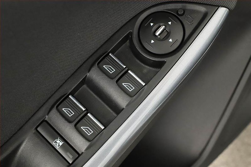 Ford Focus (2012) 1.6 TDCi, Tempomat - fotka 17 z 17