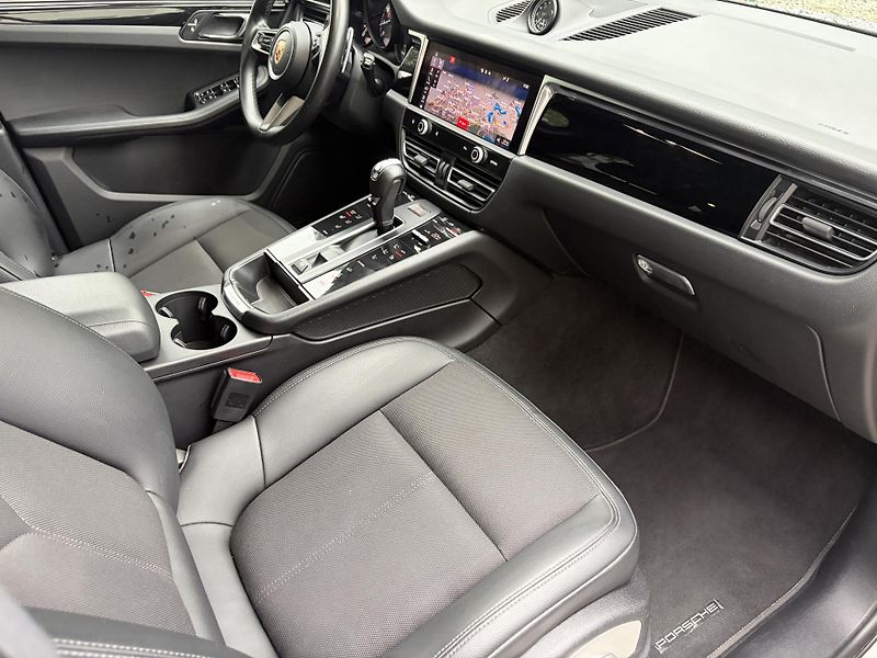 Porsche Macan (2023) S 280KW PDK*CAM*CHRONO*NAVI* - fotka 13 z 29