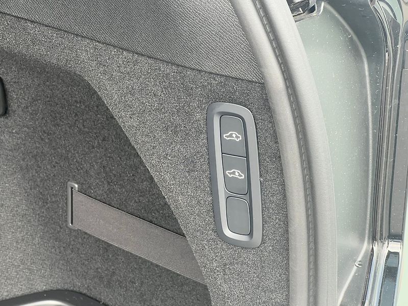 Volvo XC90 T8 PLUS, VENTILACE, VZDUCH, 36 - fotka 20 z 20