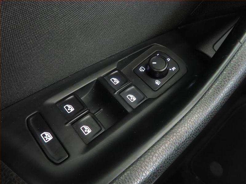 Volkswagen Passat (2015) Comfortline 2.0 TDI, Tempomat - fotka 16 z 16