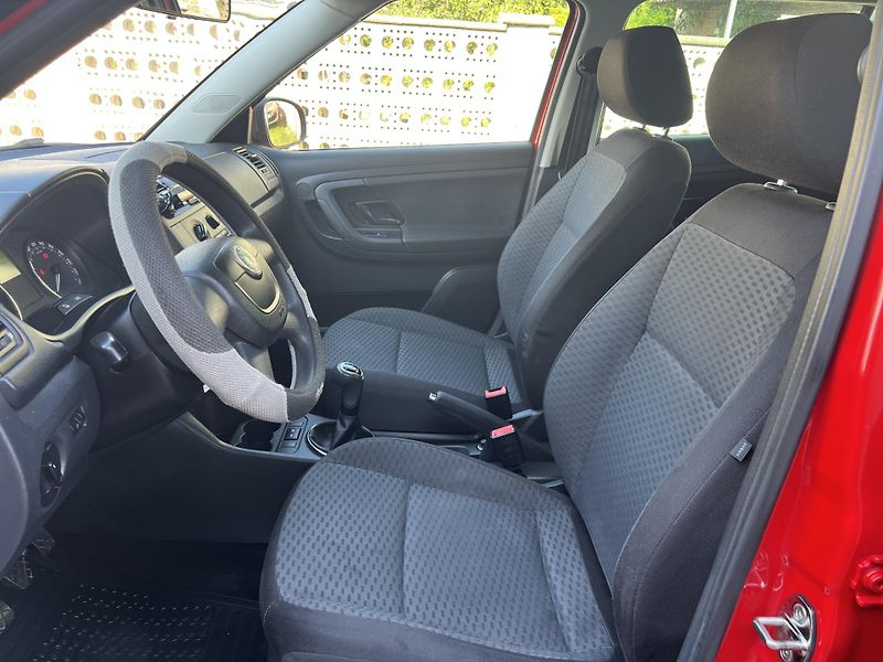 Škoda Fabia 1.2i 44kw KLIMA NAVI PŮVOD ČR - fotka 8 z 34