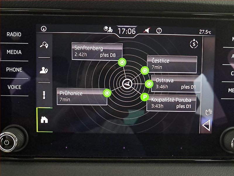 Škoda Karoq (2021) Ambition Plus 2.0 TDI - fotka 16 z 17