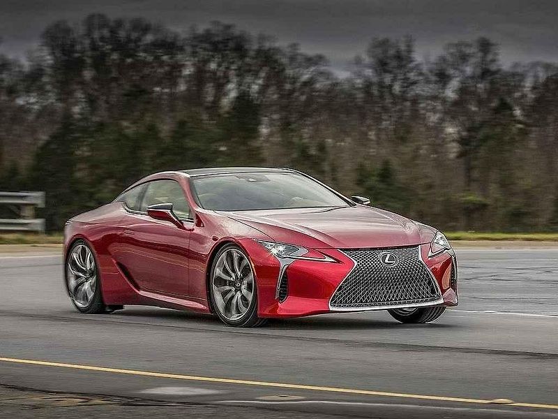 Lexus LC 500.