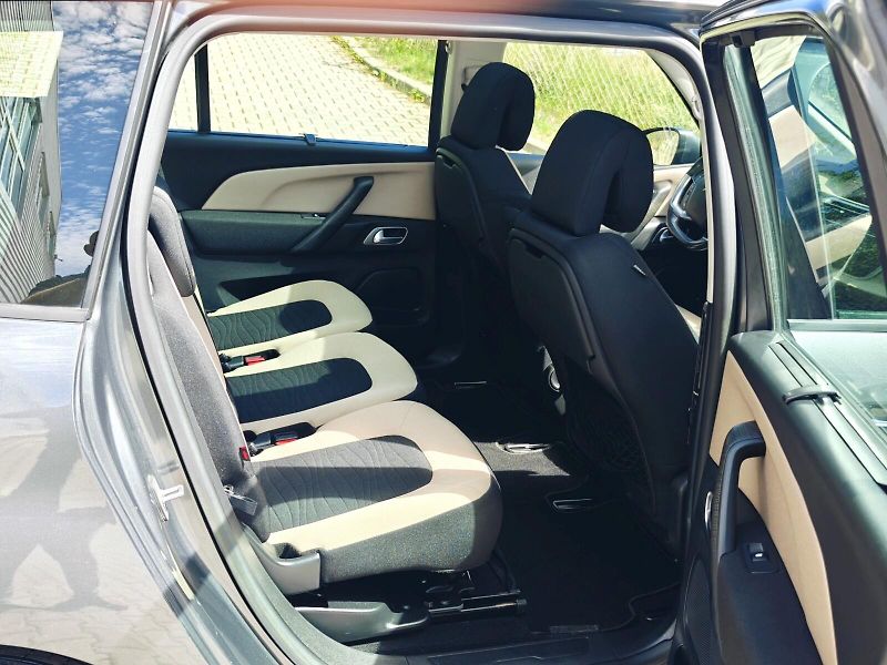 Citroën C4 Picasso (2014) 1,6 e-HDI 85 kW Intensive - fotka 18 z 48