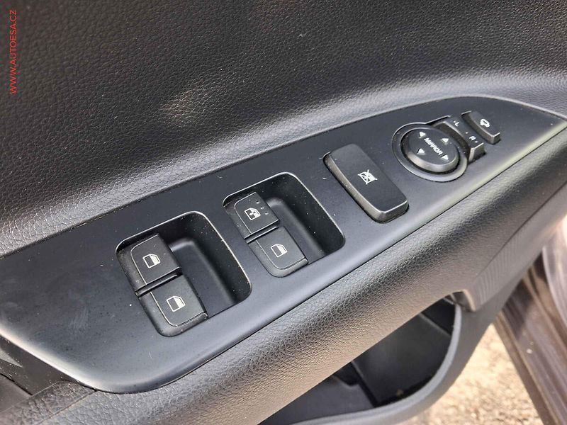 Kia Rio (2019) 1.25 CVVT, 1.maj,ČR - fotka 13 z 17