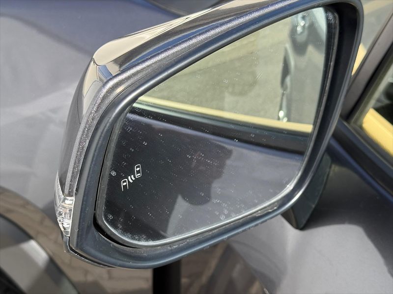 Toyota RAV4 2,5 Executive, 4x4, Tažné - fotka 20 z 24