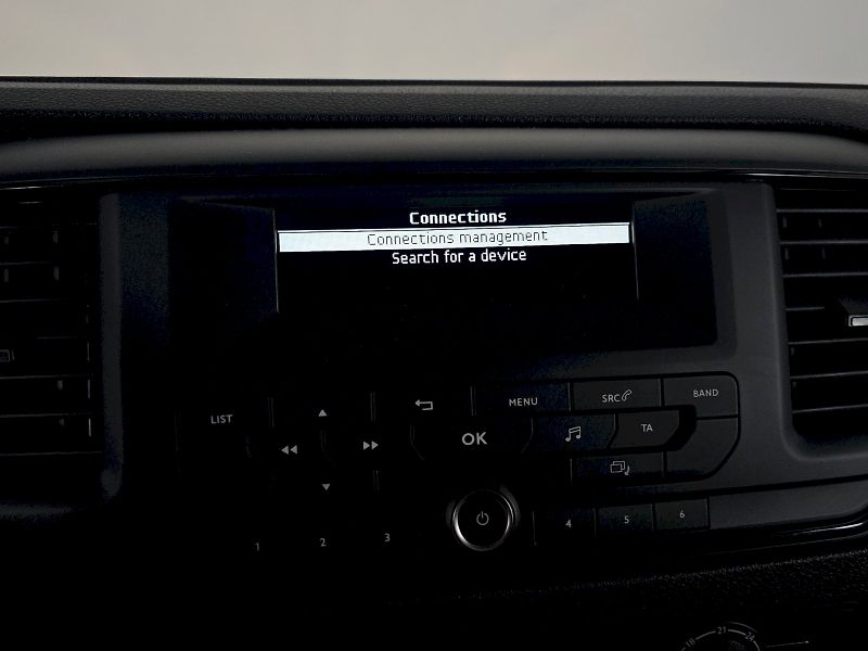Toyota ProAce Verso (2020) 2.0L 150k Combi L1 - fotka 11 z 27