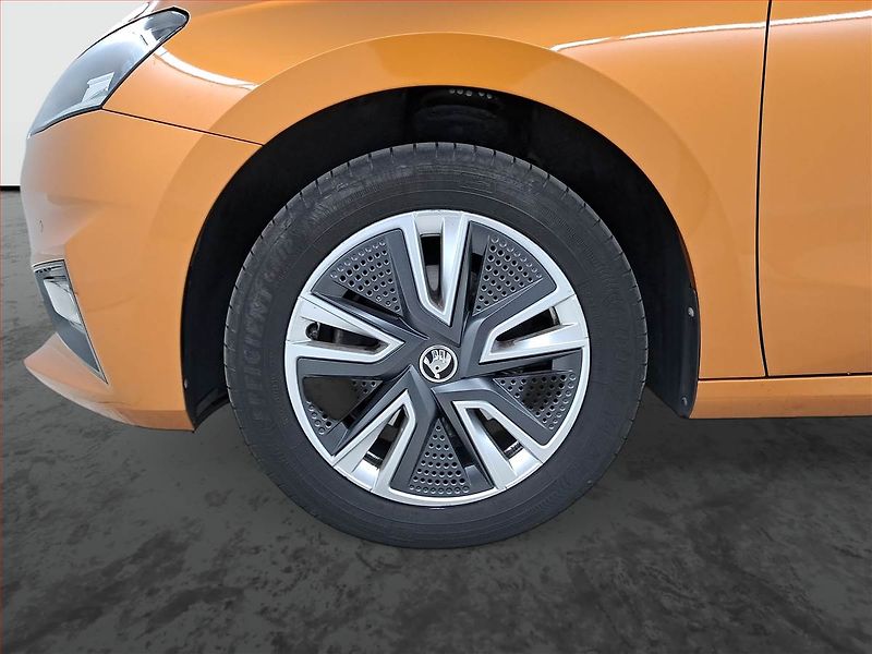 Škoda Fabia (2022) Style 1.0 TSI, Automat - fotka 15 z 20