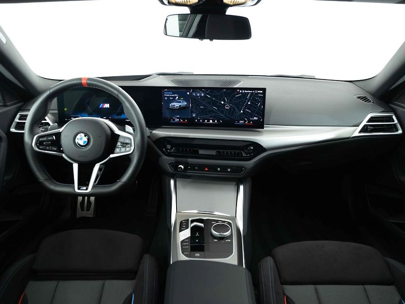 BMW Řada 2 M240i xDrive Coupé - fotka 12 z 21