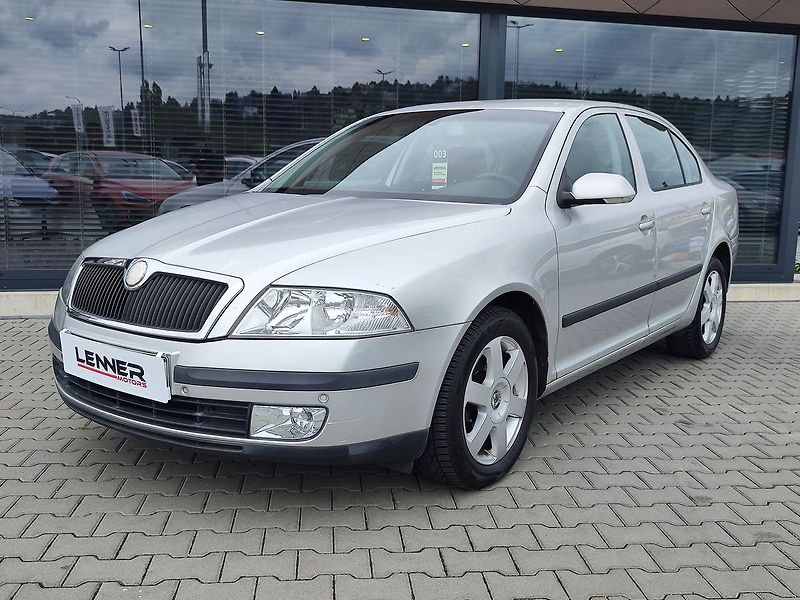 Škoda Octavia 1.6 FSI/85kW Elegance - fotka 1 z 25