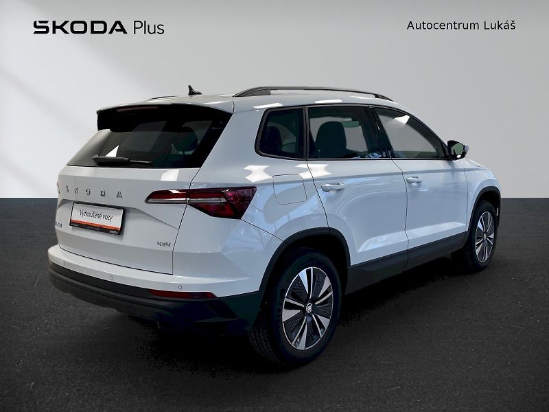 Škoda Karoq (2024) TOP SELECTION 2.0 TDI 4x4 110 - fotka 2 z 33