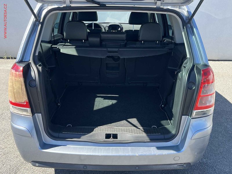 Opel Zafira (2008) 1.8 16V 7míst, AC, park.asist - fotka 7 z 12