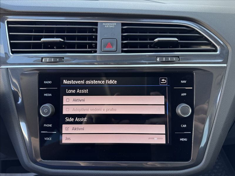 Volkswagen Tiguan Allspace 2,0 TDI DSG 4MOT HIGHLINE ČR - fotka 40 z 50