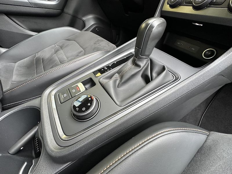 Cupra Ateca (2022) 2.0TSI*4x4* DSG*1.Maj*Virtual* - fotka 23 z 47