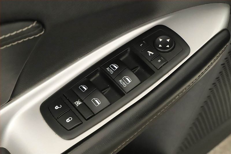 Fiat Freemont (2012) 2.0 MultiJet, 4X4, Automat - fotka 16 z 16