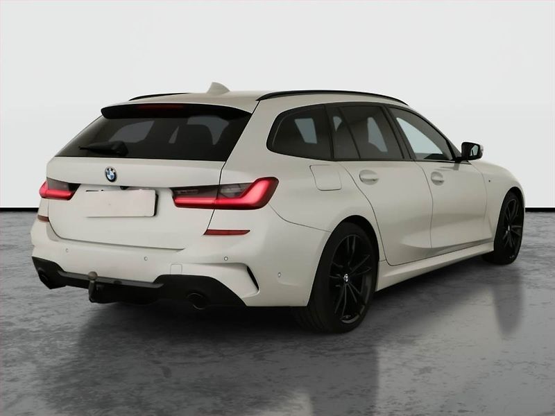 BMW Řada 3 (2021) M Sport 320 d xDrive - fotka 5 z 22