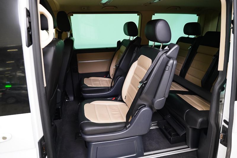 Volkswagen Multivan - fotka 23 z 26