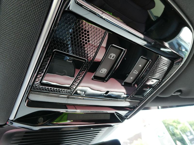 Land Rover Range Rover Sport (2026) Dynamic HSE D300 - fotka 33 z 40