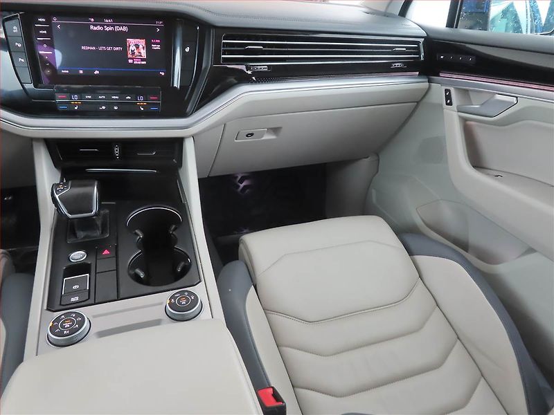 Volkswagen Touareg (2018) 3.0 TDI - fotka 8 z 22