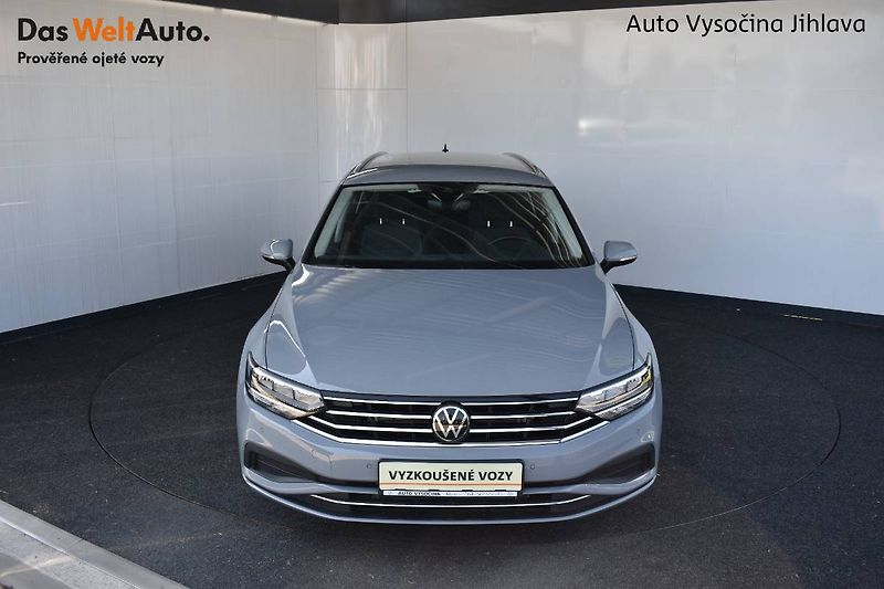 Volkswagen Passat Variant (2023) 1.5TSI 110kW, LED,Manuál - fotka 4 z 23