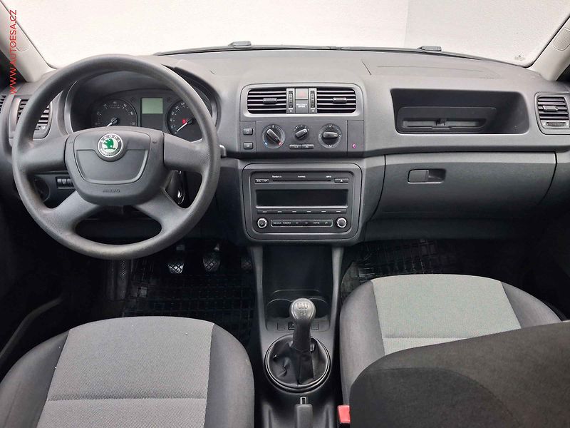 Škoda Fabia (2012) 1.2I, servis.kniha, AC - fotka 8 z 14