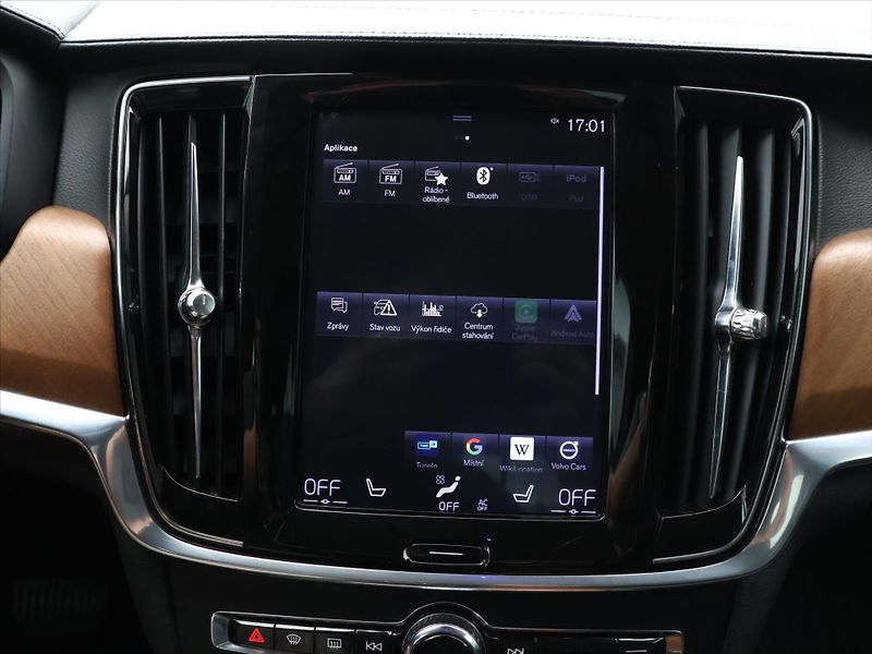 Volvo S90 2.0 D4 140kW CZ Inscription - fotka 20 z 29