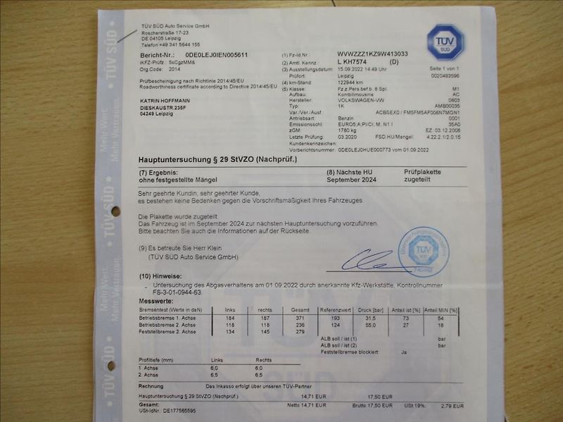 Volkswagen Golf 1,6 i, klima,serviska,1.maj., - fotka 35 z 39