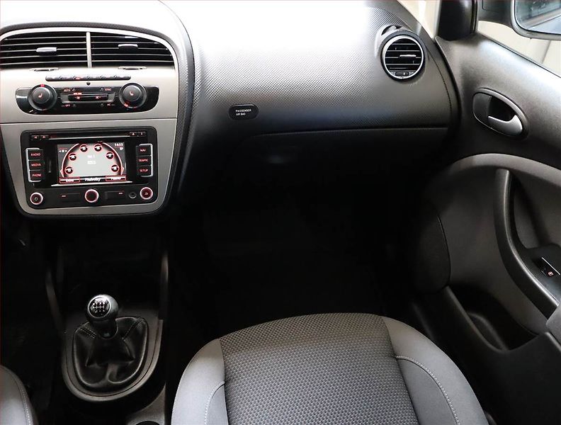 Seat Altea (2014) 1.2 TSI, Serv.kniha, Navi - fotka 8 z 21